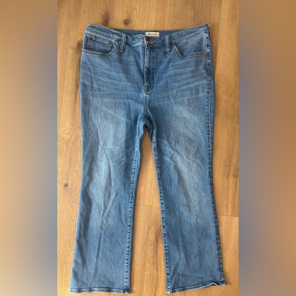 Madewell Cali Demi cropped boot cut size 33